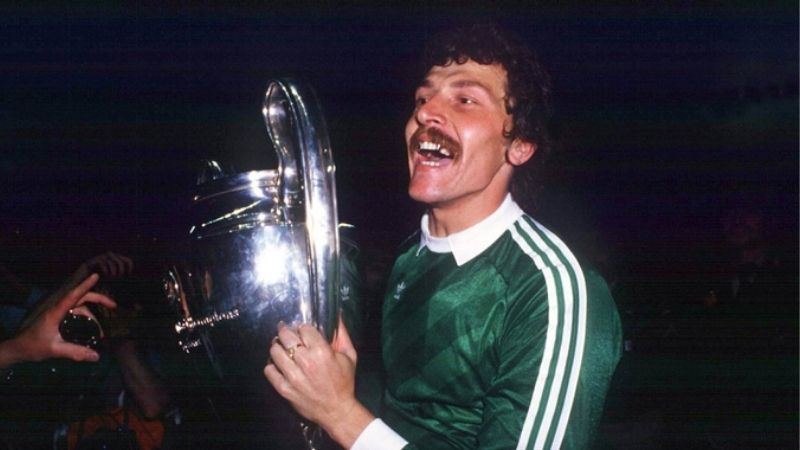 Khi Các Thủ Môn Huyền Thoại Lên Tiếng: 10 Pha Cản Phá Vĩ Đại Nhất Lịch Sử